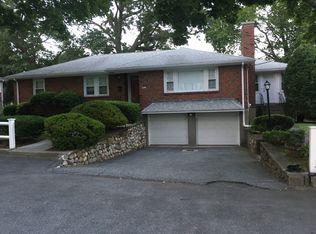 1 Central Ter, Needham, MA 02494