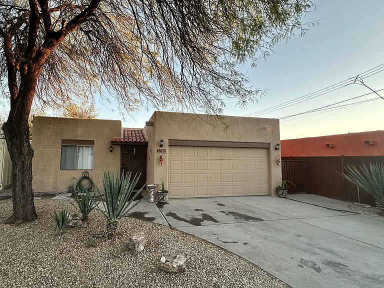 5836 E Lee St — Photo 6
