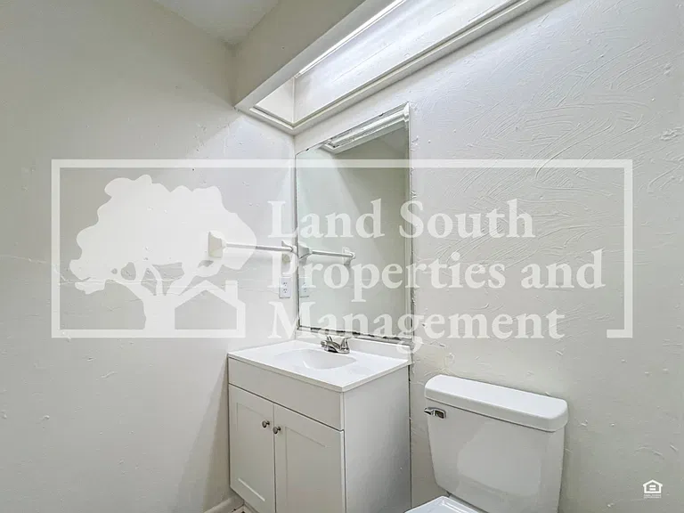 246 Mary Catherine Ct — Photo 16