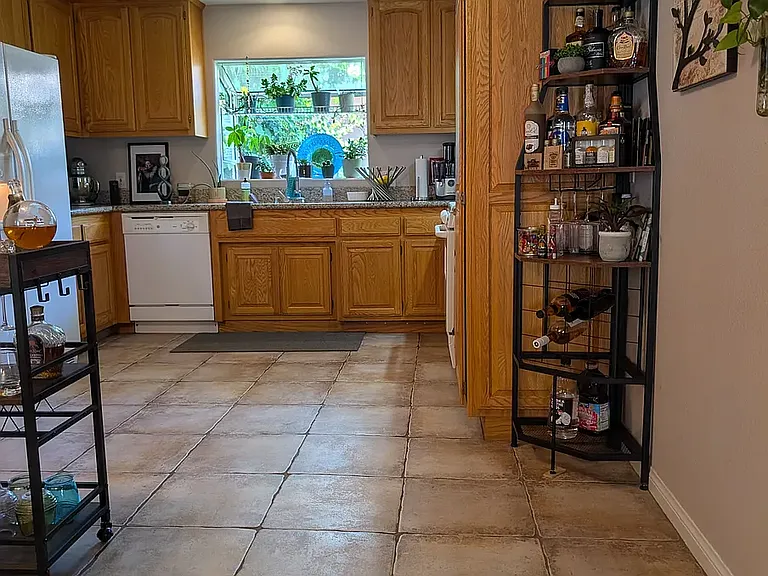 2336 W Orange Dr N — Photo 46