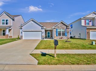 2566 Creek Bank Dr, Columbus, IN 47201