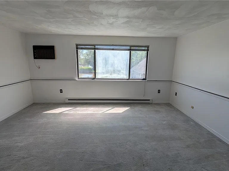 51 S 86th St #11B — Photo 5