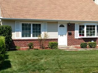 915 Spring Valley Rd, Maywood, NJ 07607