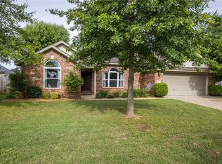 818 Grandy Pl, Lowell, AR 72745