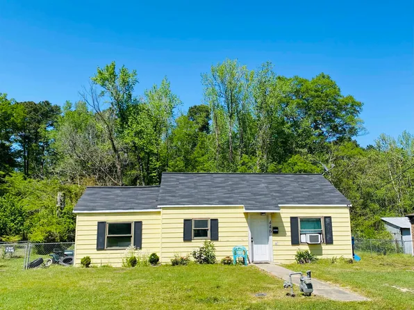 446 Hennessey St, Camden, AR 71701