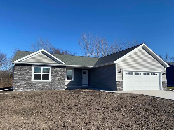 960 Under Wood Ln, Essexville, MI 48732