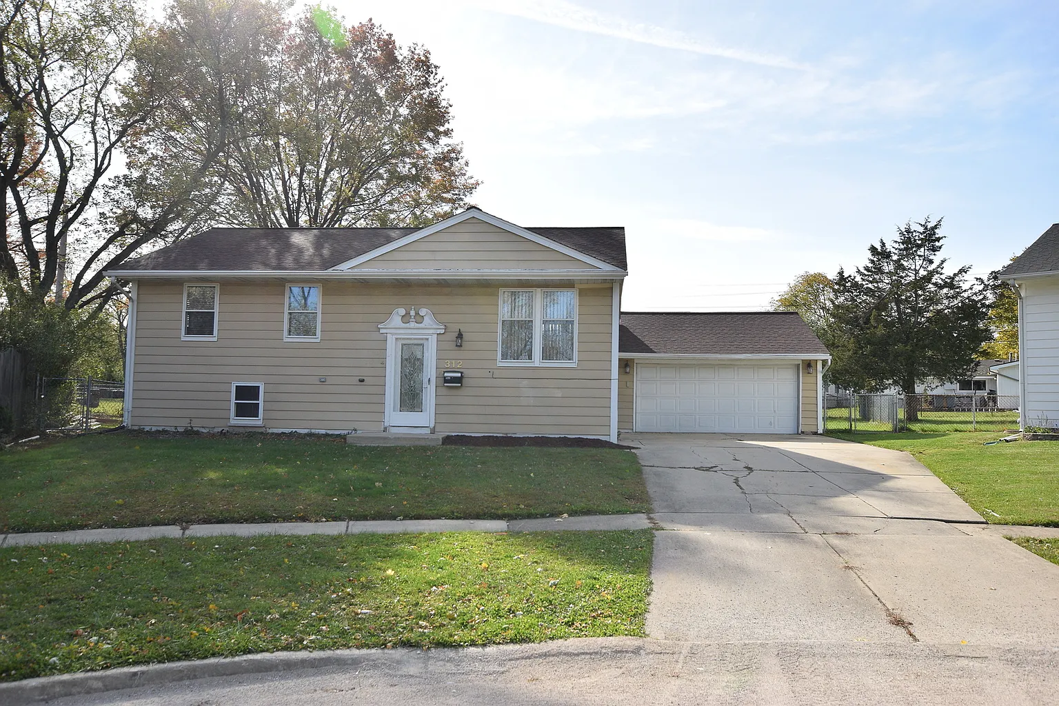312 Chase Ct photo 1