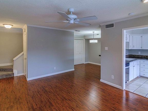 3rd image of 5200 Martel Ave APT 21A