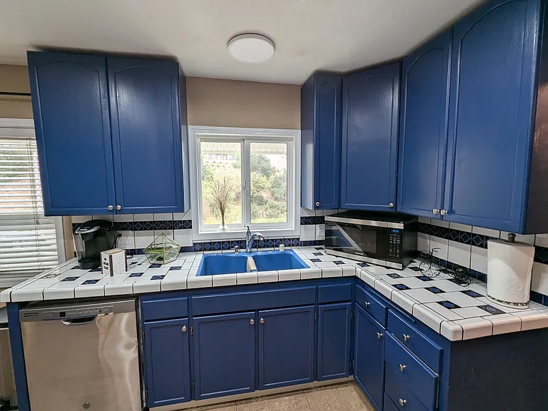 20440 Huntcliff Ln — Photo 17