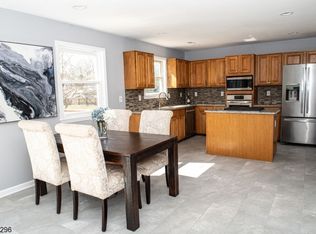 944 Lincoln Ave, Manville, NJ 08835