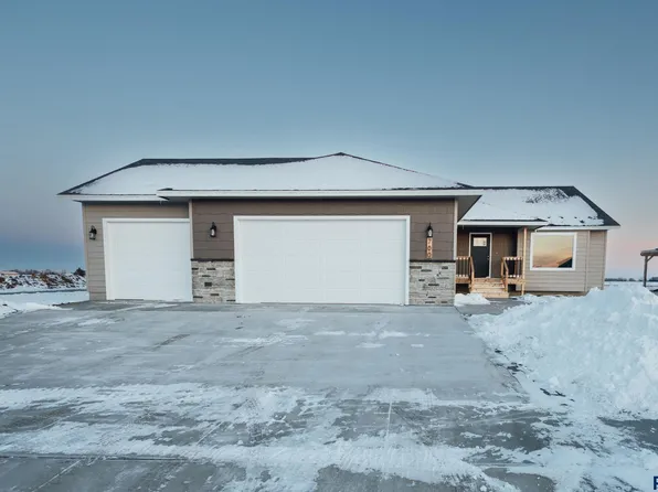 700 Granite Cir, Tea, SD 57064