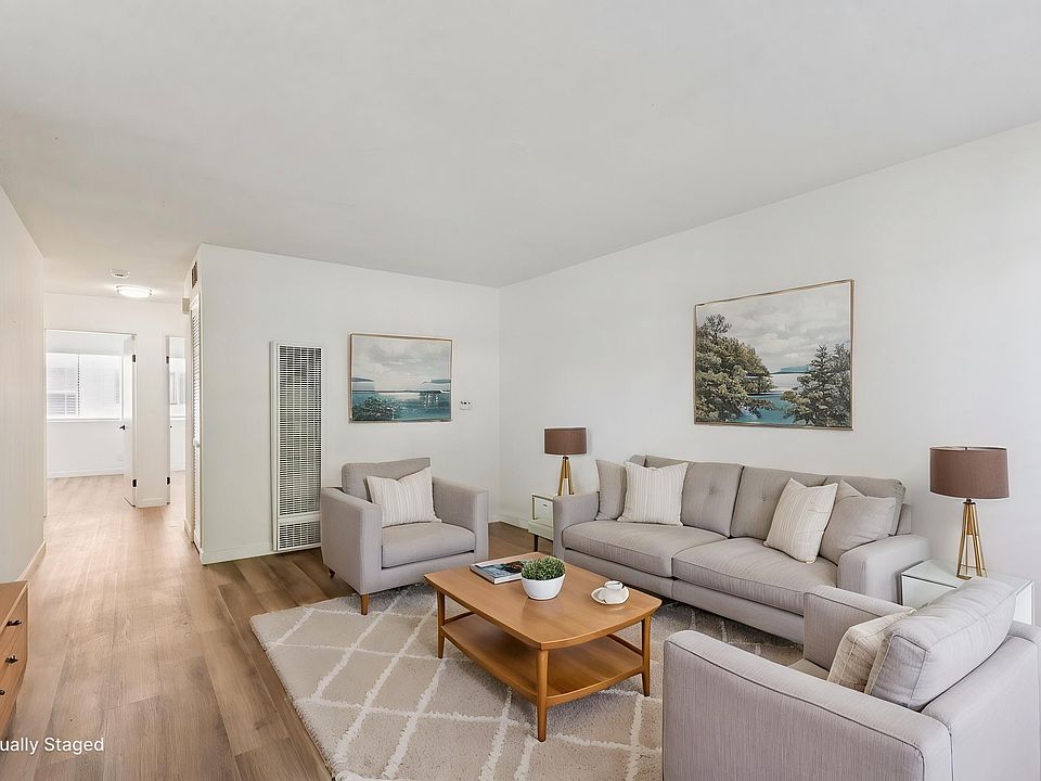 1st image of 558 N Kenmore Ave #103
