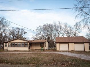 223 N Dane Rd, Williamsburg, KS 66095