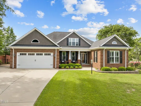 291 Sherman Pines Dr, Fuquay Varina, NC 27526