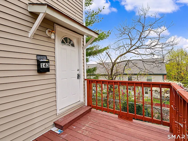 143 Highland Ave — Photo 1