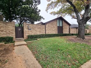 2215 Winter Sunday Way, Arlington, TX 76012
