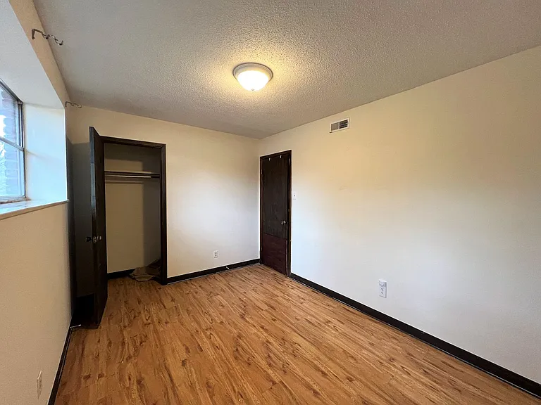 11518 Midhurst Dr — Photo 20