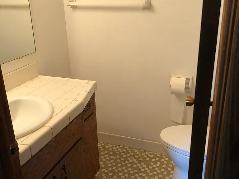 Half bathroom on the 1st Floor