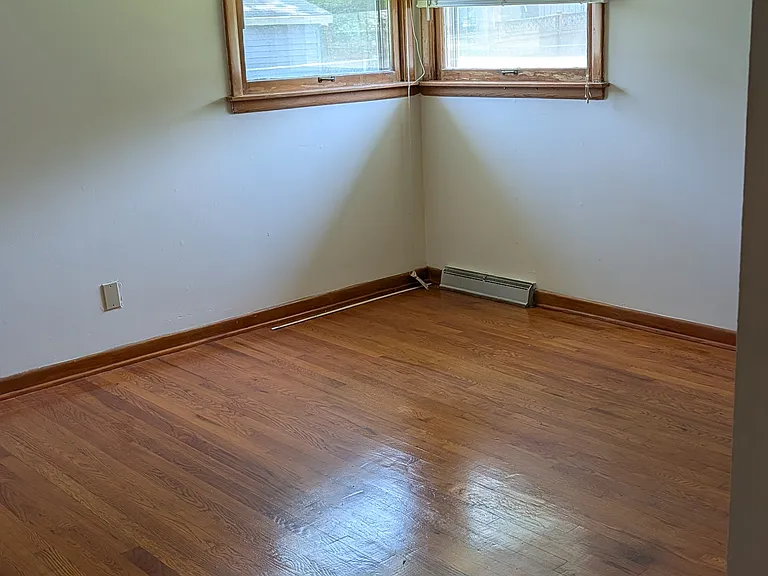 313 N Kent Rd — Photo 8