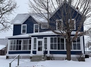 1431 Newberry Ave, Marinette, WI 54143