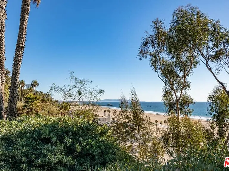 701 Ocean Ave #PHD — Photo 26