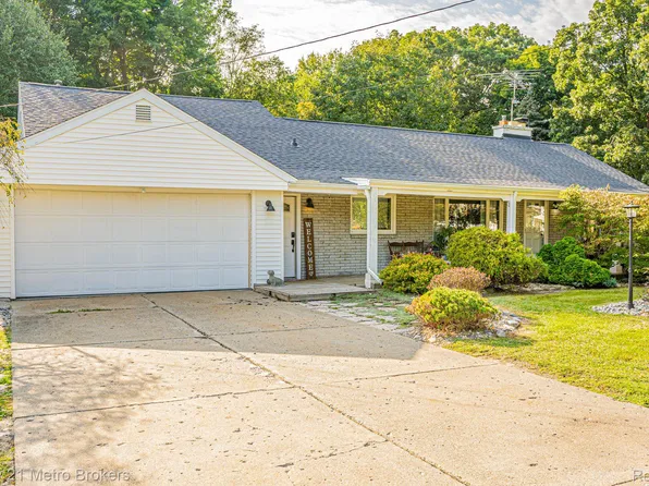 3239 Mac Ave, Flint, MI 48506