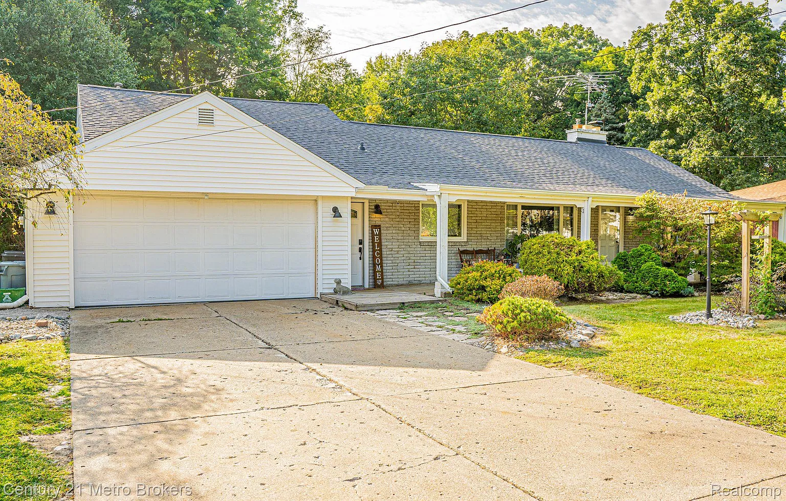3239 Mac Ave photo 1
