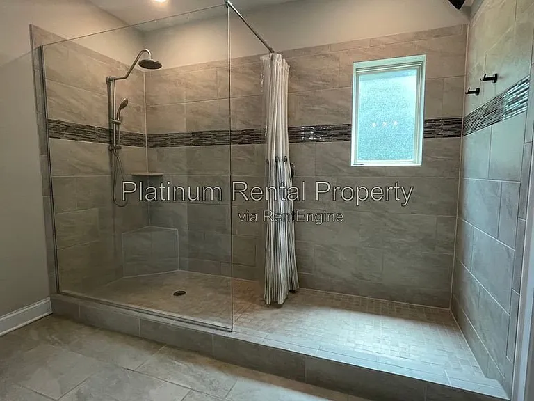 3215 Summerpoint Xing — Photo 46