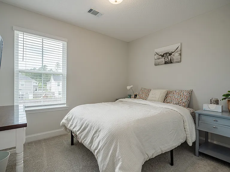 890 Grayson Ave — Photo 22
