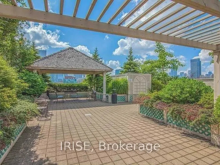 323 Richmond St E #611 — Photo 7