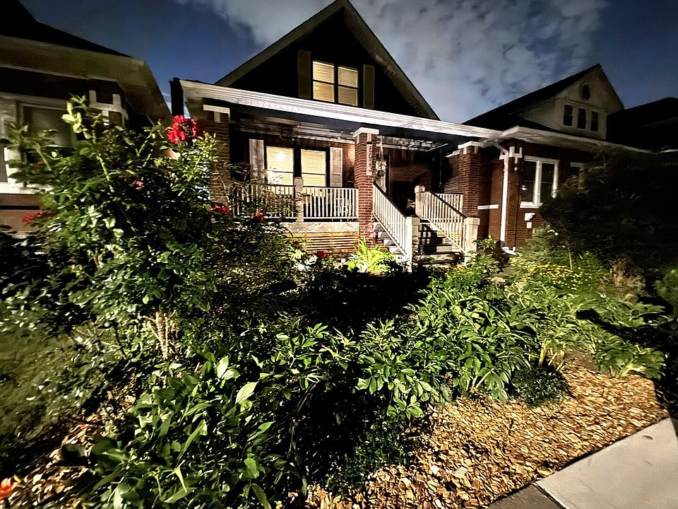 2nd image of 5023 W Oakdale Ave