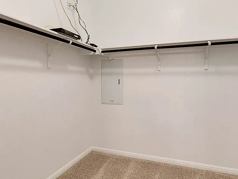 4513 Spring Box St — Photo 14