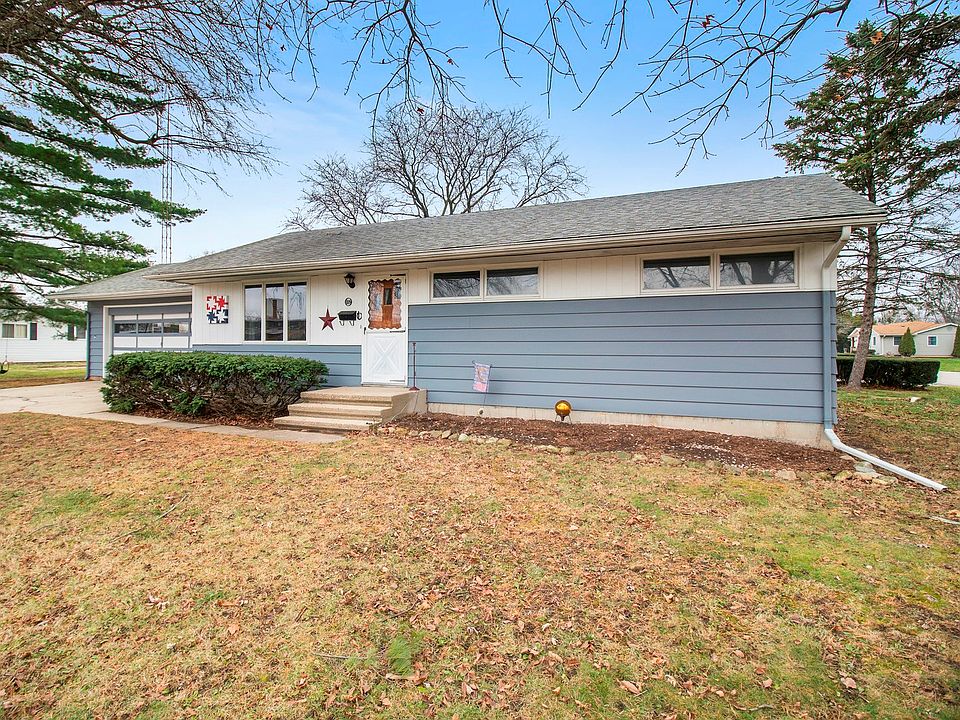 Great location, close to elementary school!