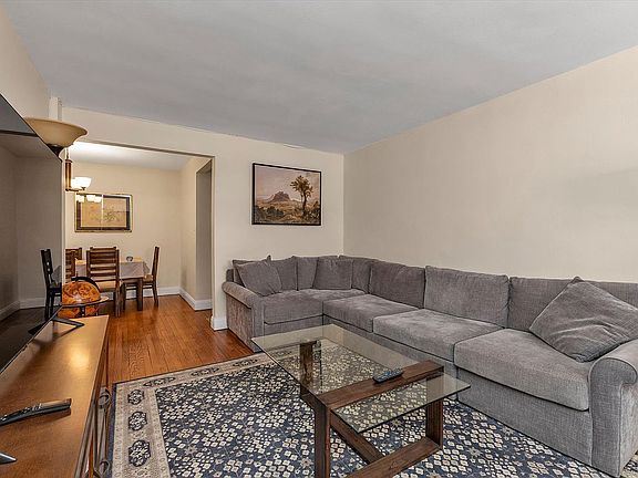 4th image of 10225 67th Rd APT 4C