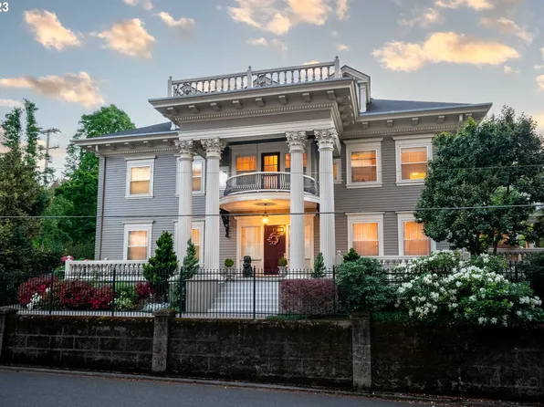 2329 SW Park Pl, Portland, OR 97205