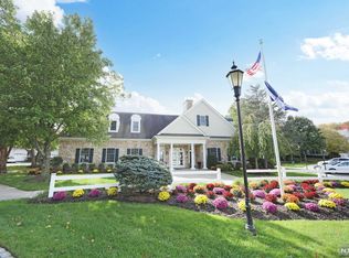 37 Quail Run, Westwood, NJ 07675