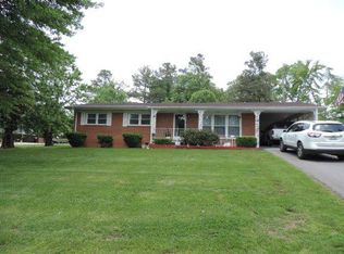 204 Circle Dr, Greenville, KY 42345
