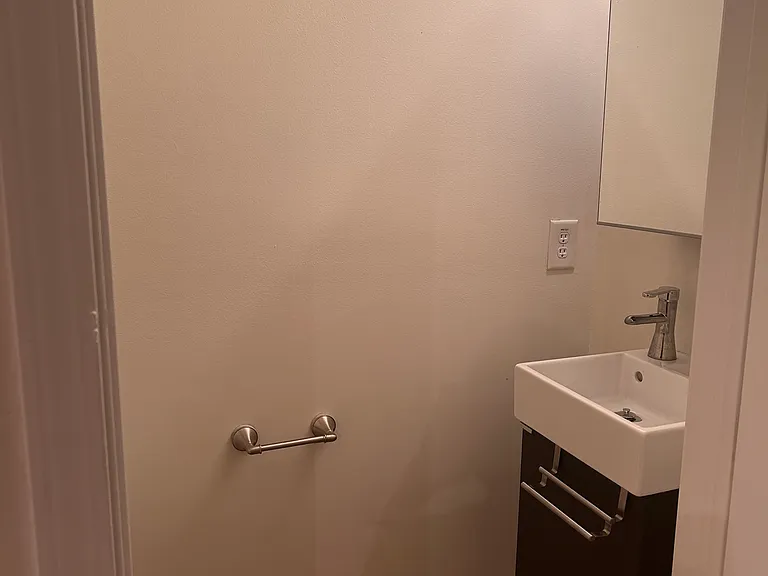 1501 Paramount Ln — Photo 13