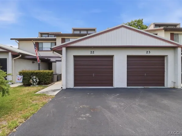 49 Douglas St APT 22, Homosassa, FL 34446