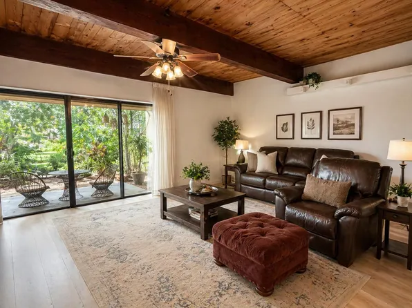 701 E Coco Plum Circle #2, Plantation, FL 33324