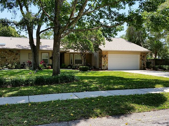 2nd image of 11 Idlewilde Dr