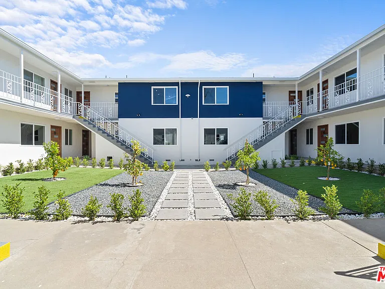 420 S Sepulveda Blvd #9 — Photo 14
