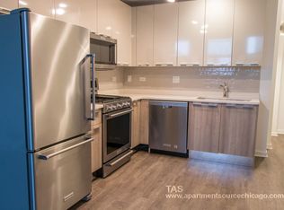 934 W Dakin St #301, Chicago, IL 60613