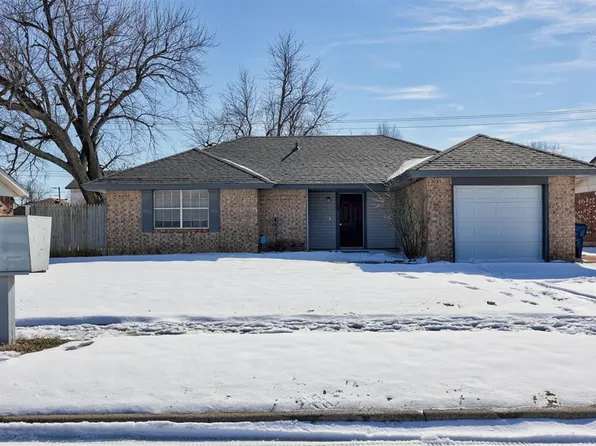 612 W Linden Dr, Mustang, OK 73064