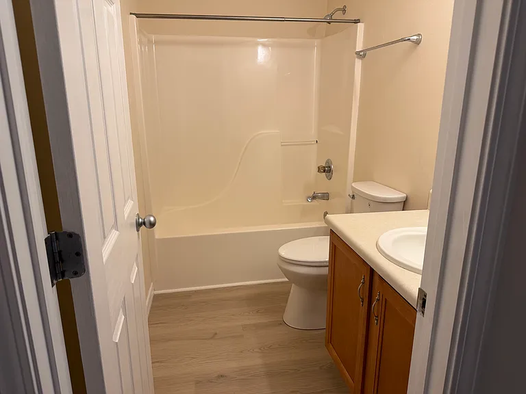 7558 Elizabeth Dr — Photo 14