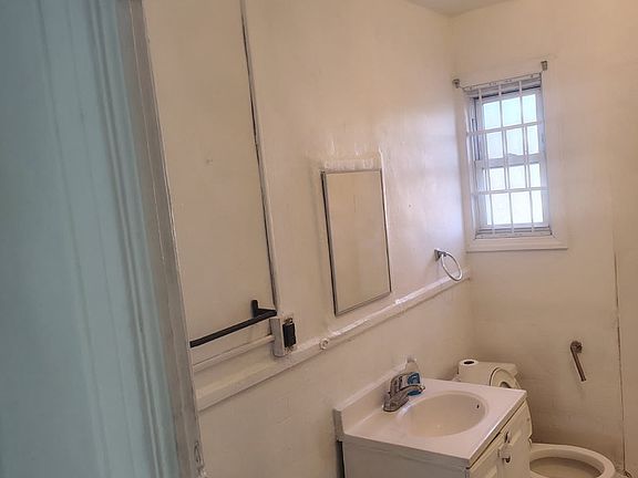4th image of 139-26 182nd St #1