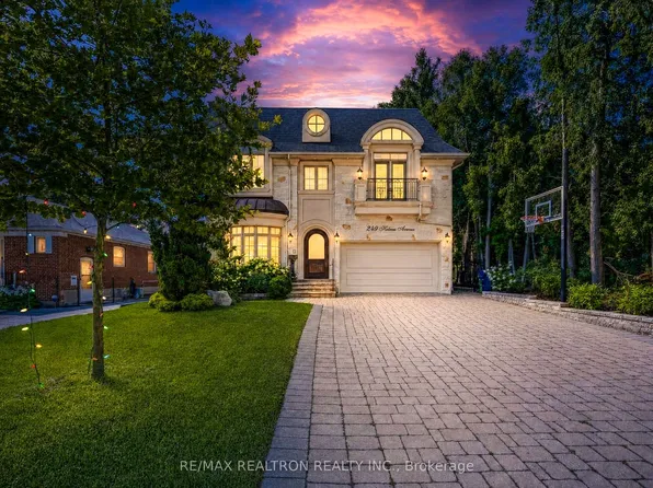 249 Holmes Ave, Toronto, ON M2N 4M9