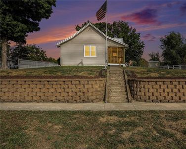 105 N August St, Dearborn, MO, 64439