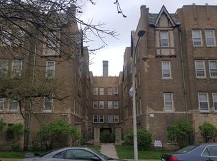 6319 N Mozart St #3E, Chicago, IL 60659