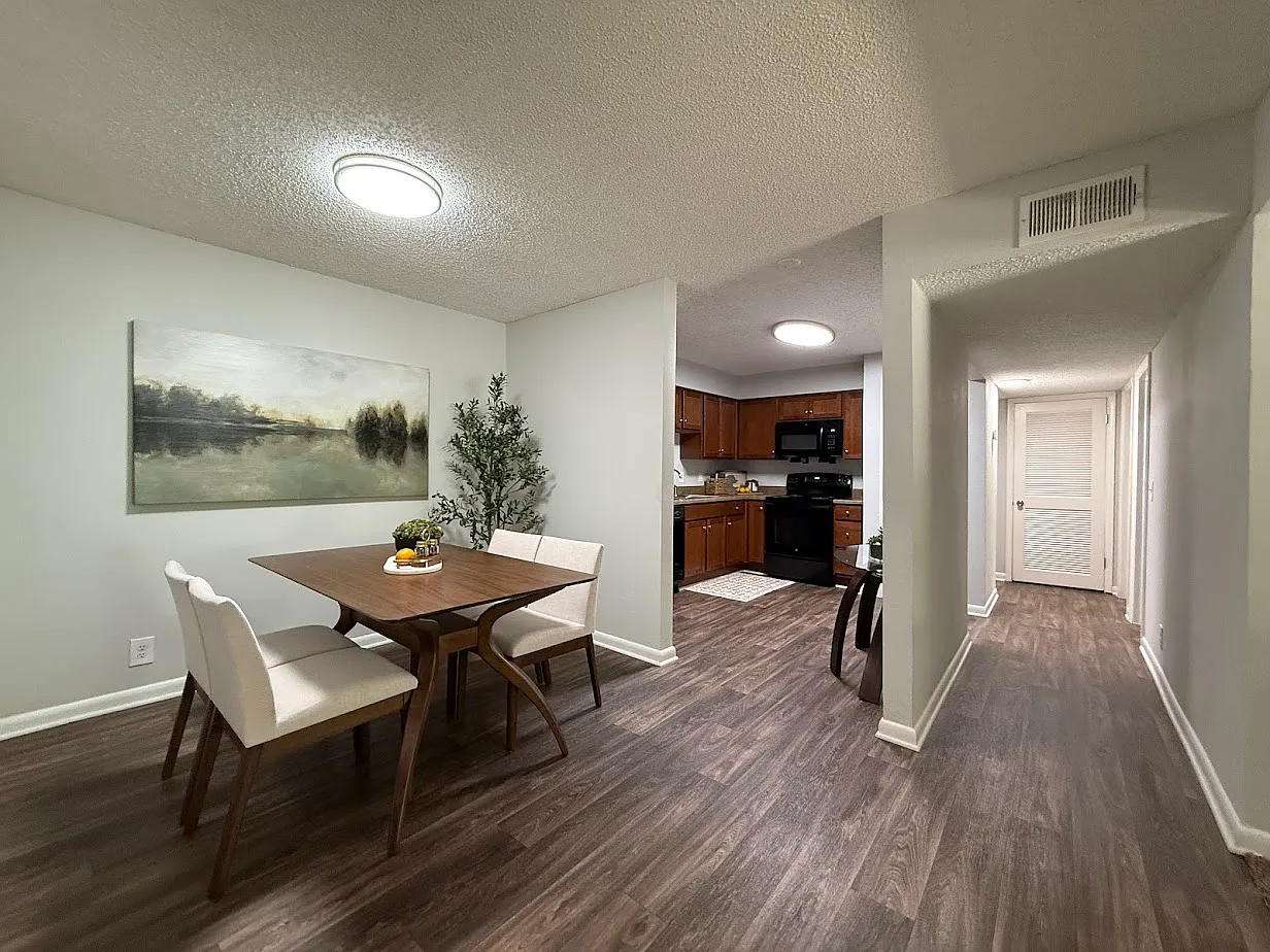 Summerfield Place — Photo 4